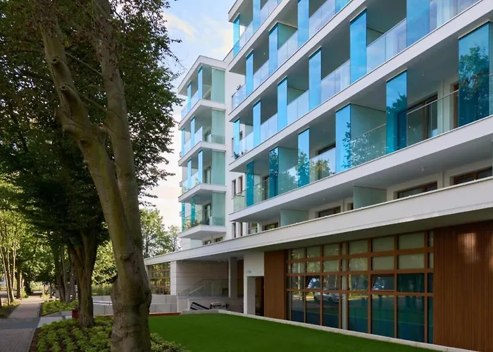 Whiteblue Kołobrzeg Z Dużym Ogródkiem - 100 M Od Plaży! Whiteblue Kolberg Mit Großem Garten - 100 M Vom Strand Entfernt! Whiteblue Kołobrzeg Apartmán S Velkou Zahradou - 100 M Od Pláže!