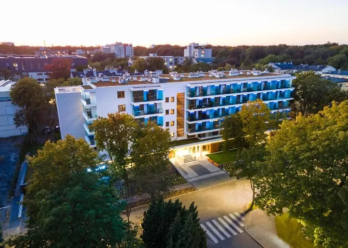 Whiteblue Kołobrzeg Z Dużym Ogródkiem - 100 M Od Plaży! Whiteblue Kolberg Mit Großem Garten - 100 M Vom Strand Entfernt! Whiteblue Kołobrzeg Apartmán S Velkou Zahradou - 100 M Od Pláže!